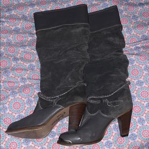 8.5 boots, worn less than 5 times!